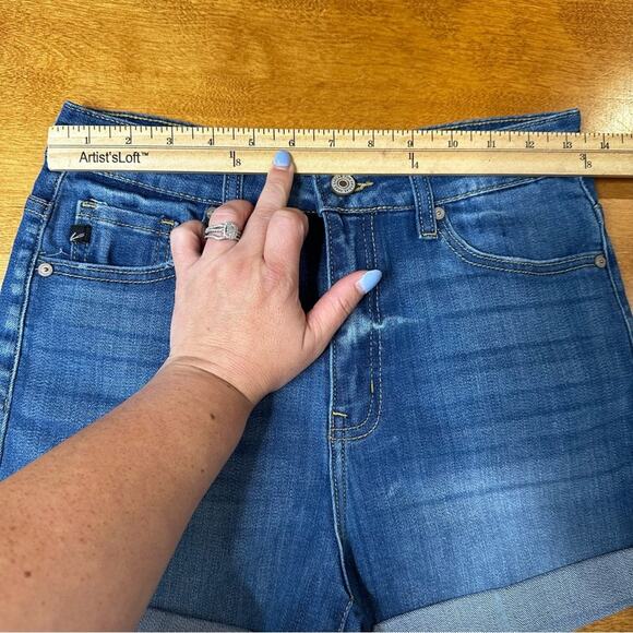 Kancan High Rise Medium Stone Wash Denim Shorts Size Medium M Stretch Casual - Picture 7 of 10